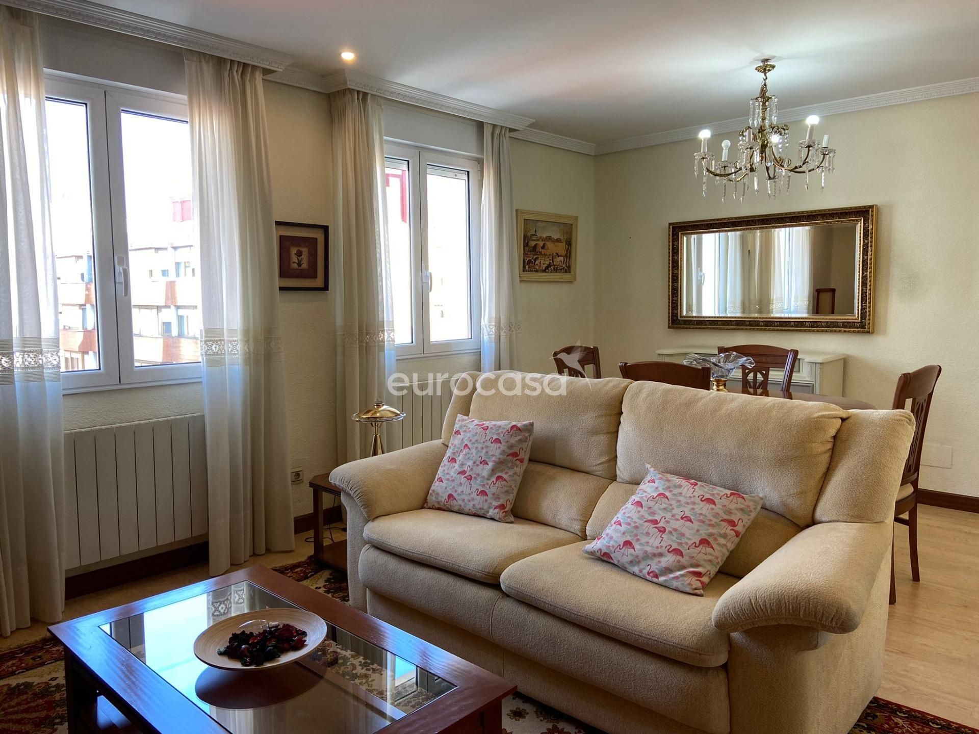 Living room of Flat to rent in Santander  with Heating