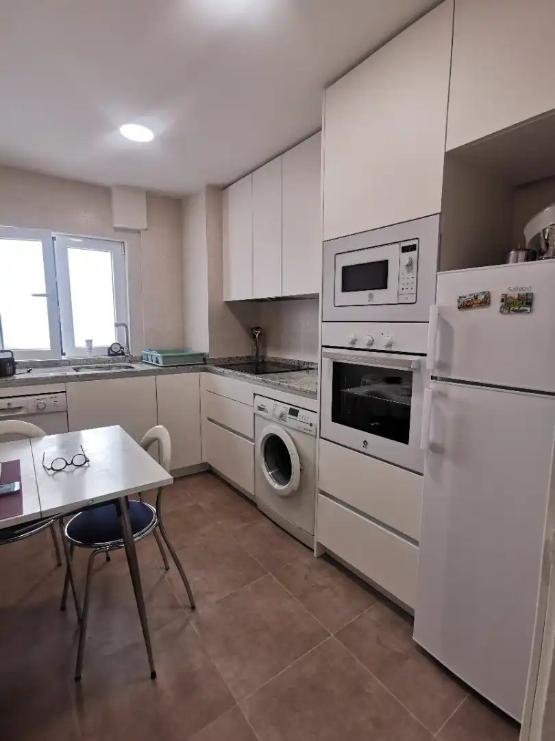 Kitchen of Flat for rent in Salamanca  with Heating, Furnished and Oven