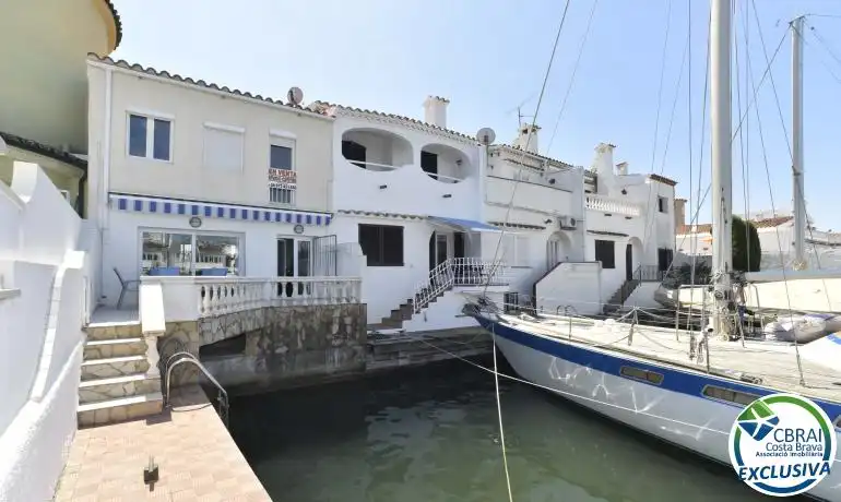Casa adosada en venda a Salins - Cavall de Mar