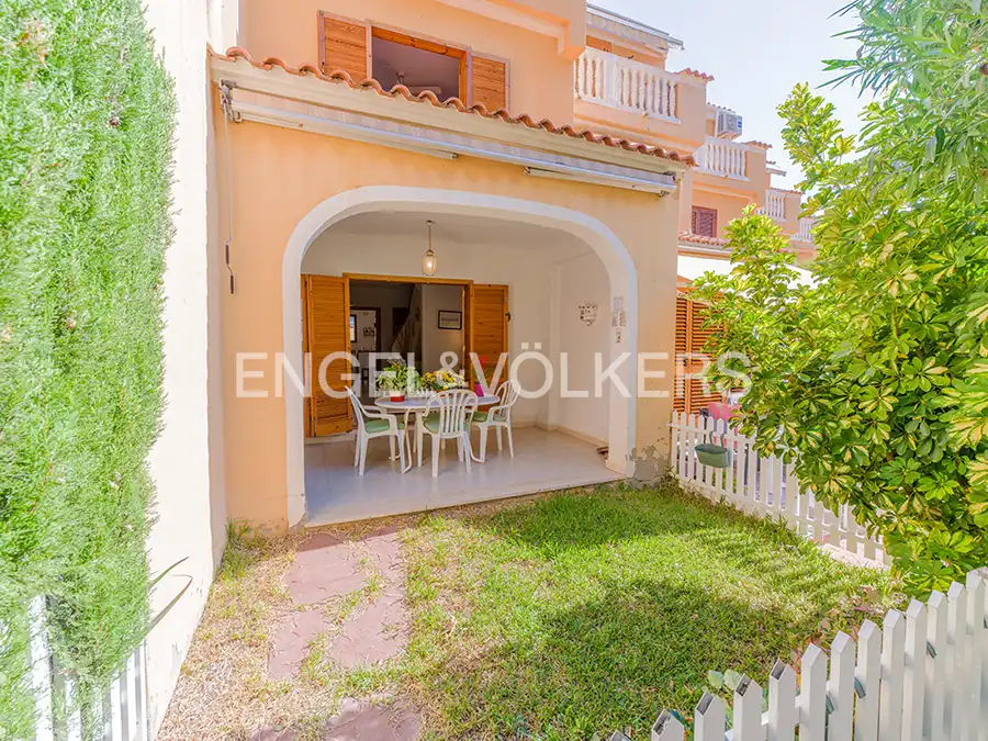 Terraced house with terrace for sale in Carrer Sant Bartomeu 115, imagen 2