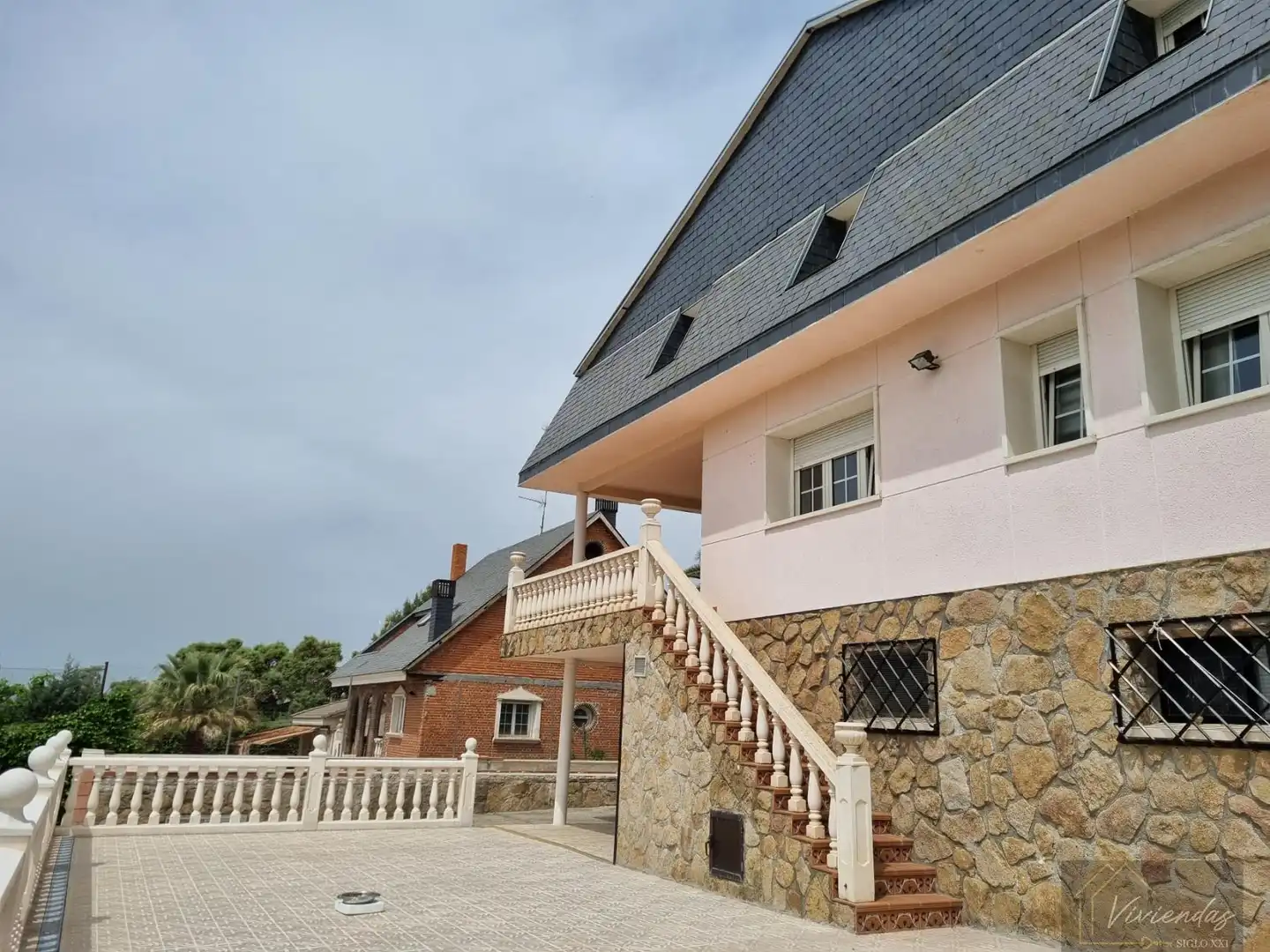 Vista exterior de Casa o chalet de alquiler en Villaviciosa de Odón con Calefacción, Terraza y Trastero