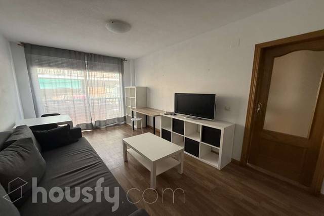 Piso en Alquiler en Calle Picos de Europa, . en Numancia