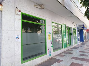 Local comercial en venda a Calle Maestro Pablo Luna