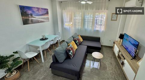 Photo 3 of Study to share in Parque Ayala - Jardín de la Abadía - Huelín, Málaga