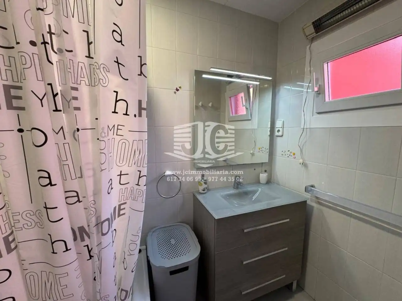 Bany de Casa o xalet en venda en Tortosa amb Aire condicionat, Jardí privat i Parquet