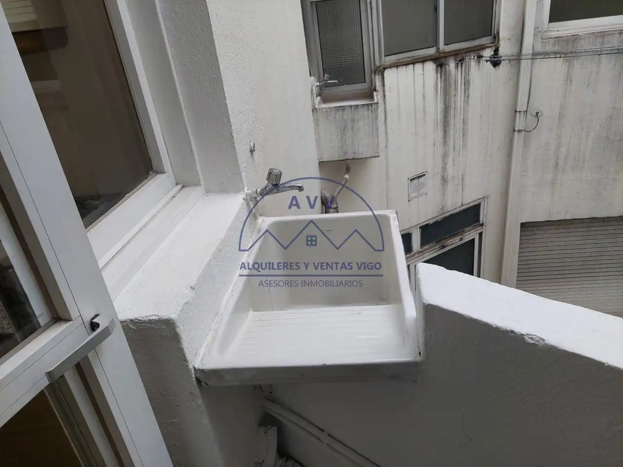 Terraza de Piso de alquiler en Vigo  con Calefacción, Parquet y Terraza