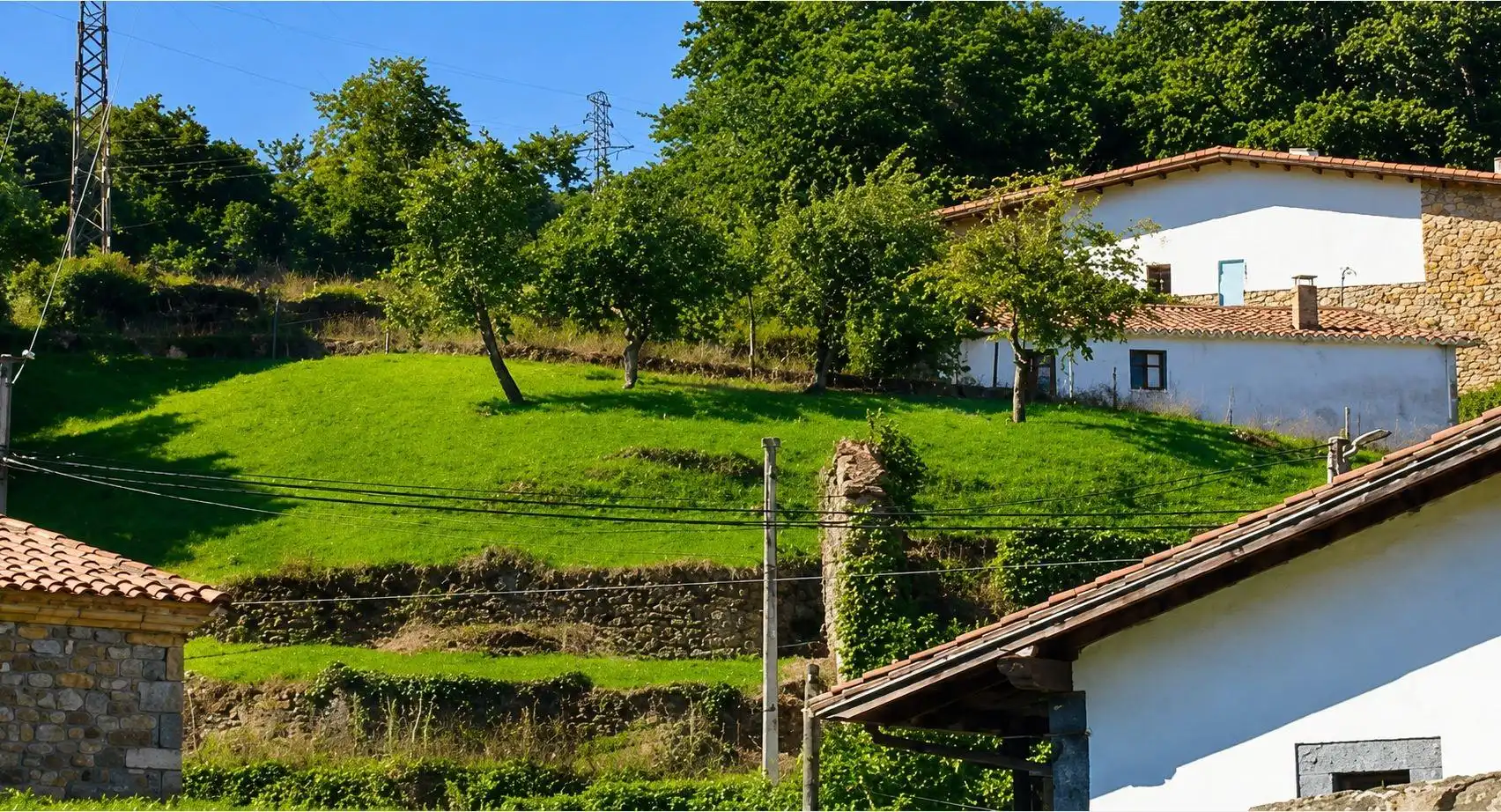Wohnbaugrundstück zum Verkauf in Corvera de Toranzo