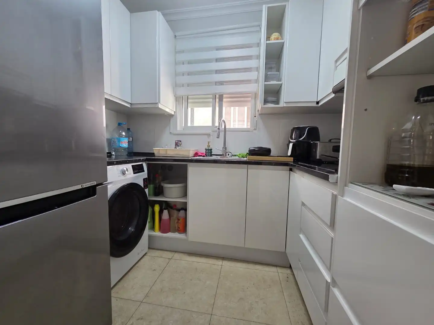 Küche von Wohnung zum Verkauf in Vila-real mit Klimaanlage, Abstellraum und Ofen
