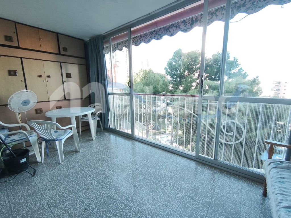 Dormitori de Pis en venda en Benidorm amb Jardí privat, Terrassa i Piscina