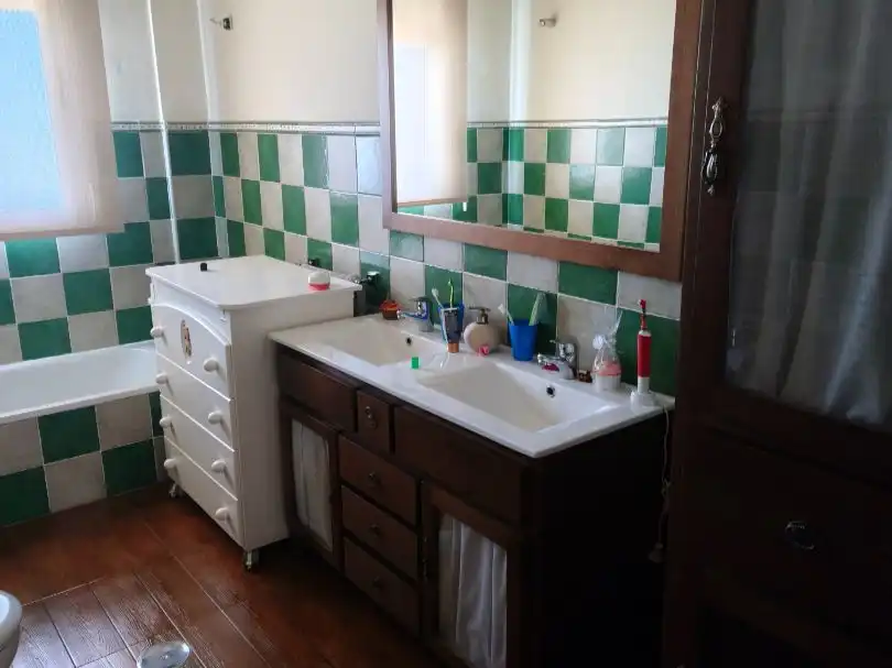 Badezimmer von Haus oder Chalet zum Verkauf in Sabiote mit Klimaanlage, Terrasse und Balkon
