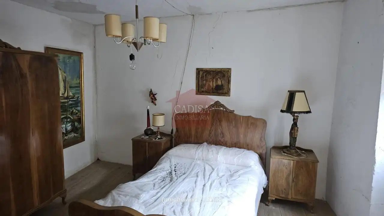 Dormitori de Casa o xalet en venda en Hinojosa de Duero amb Calefacció, Jardí privat i Traster