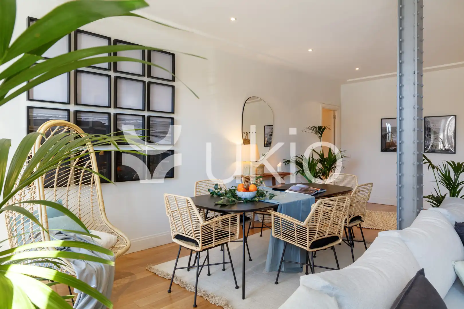 Sala de estar de Apartamento de alquiler en Madrid con Aire acondicionado, Calefacción y Amueblado