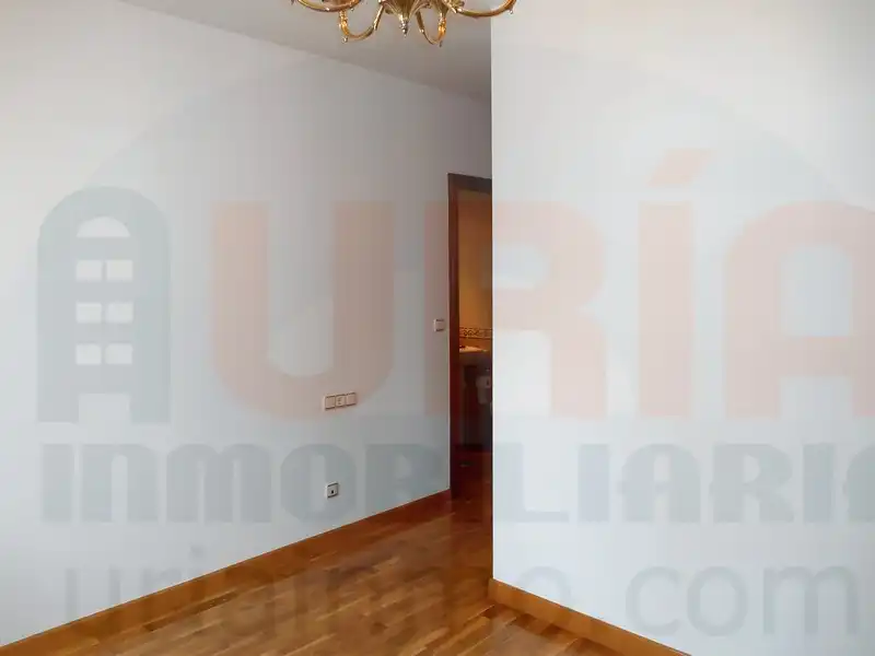 Wohnung zur Miete in Oviedo  mit Heizung, Abstellraum und Ofen