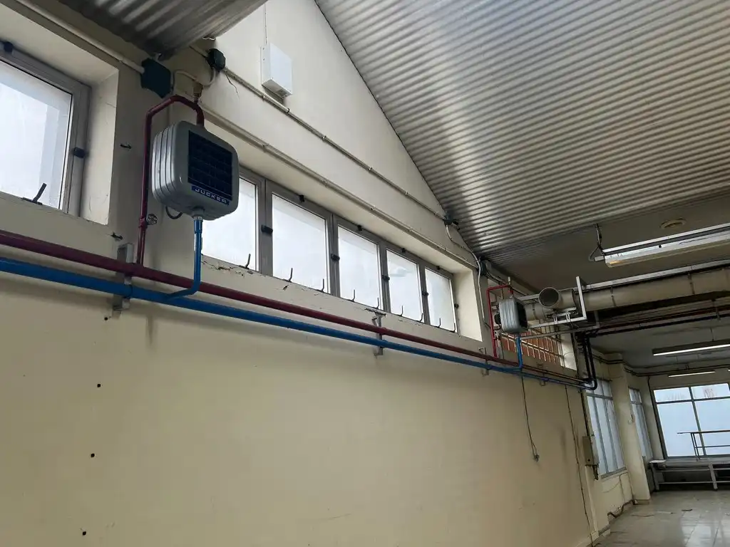 Vista exterior de Nave industrial en venta en Arteixo con Calefacción