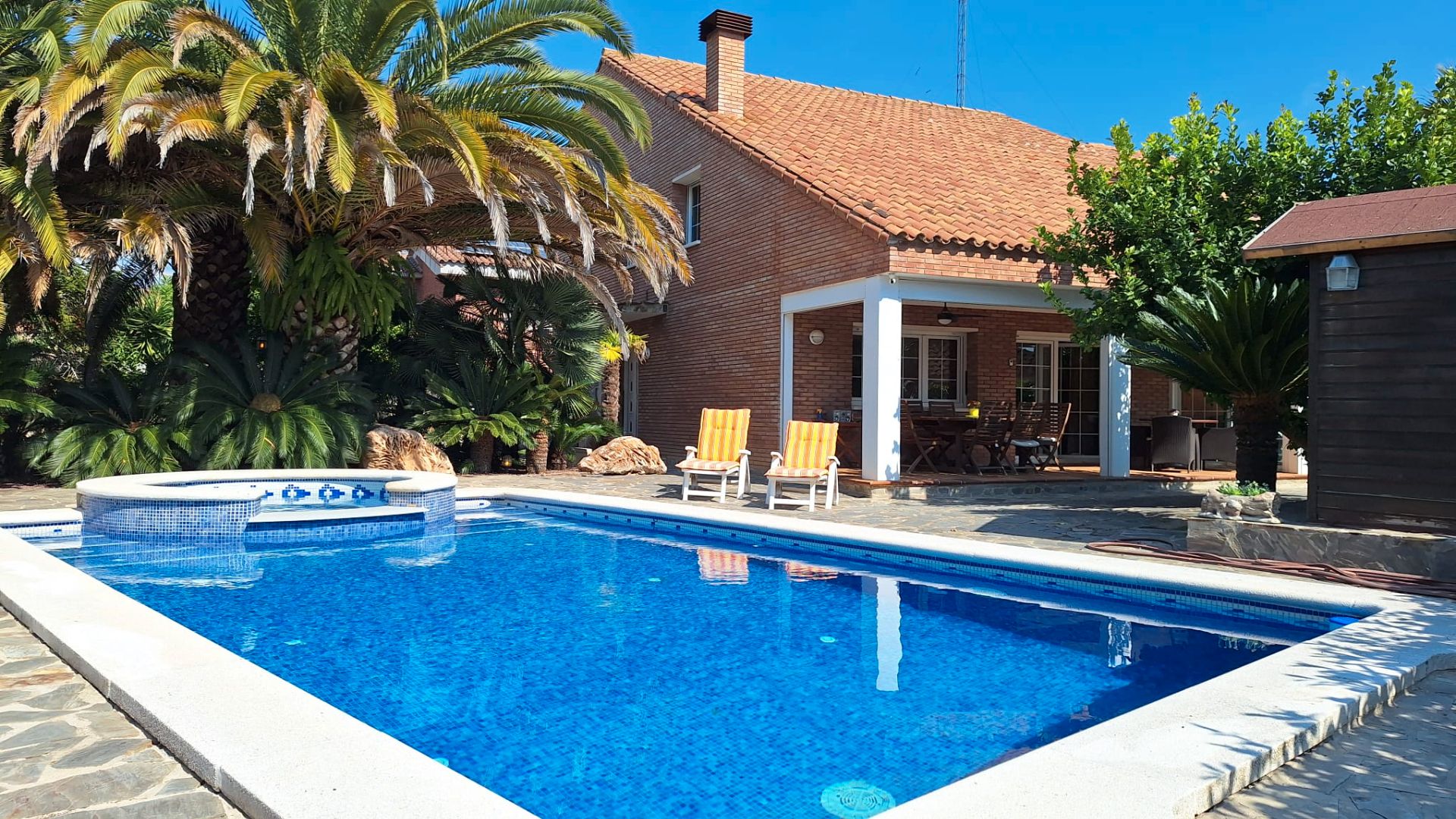 Piscina de Casa o xalet en venda en  Tarragona Capital amb Aire condicionat, Calefacció i Jardí privat