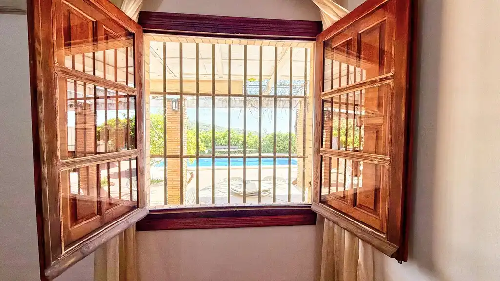 Piscina de Finca rústica en venta en Periana con Aire acondicionado, Jardín privado y Terraza