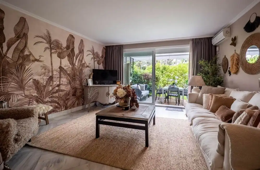 Sala d'estar de Apartament en venda en Marbella amb Aire condicionat, Moblat i Forn