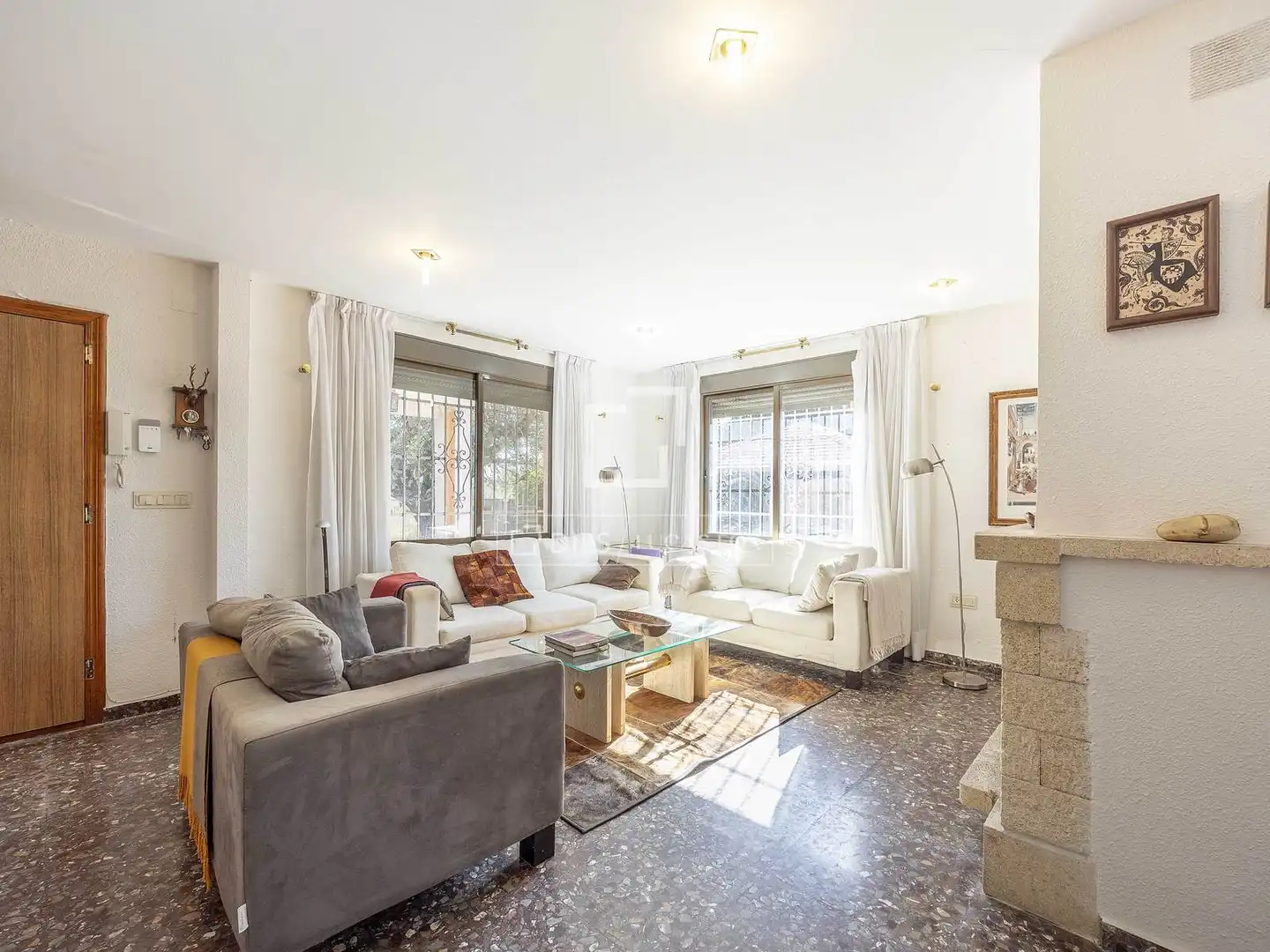 Sala de estar de Casa o chalet en venta en L'Eliana con Aire acondicionado, Calefacción y Jardín privado