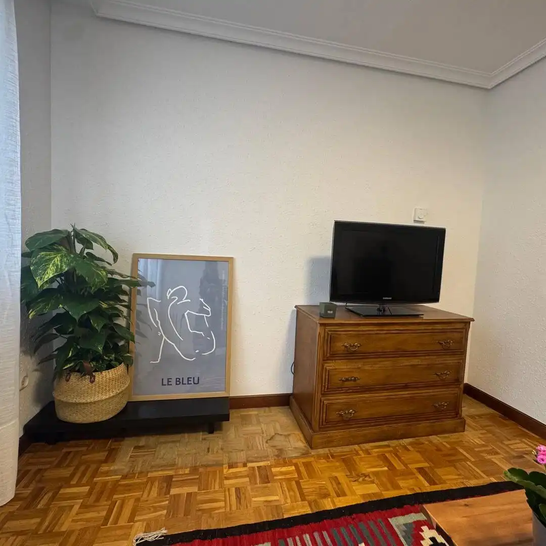 Sala de estar de Piso en venta en Irura con Calefacción y Amueblado