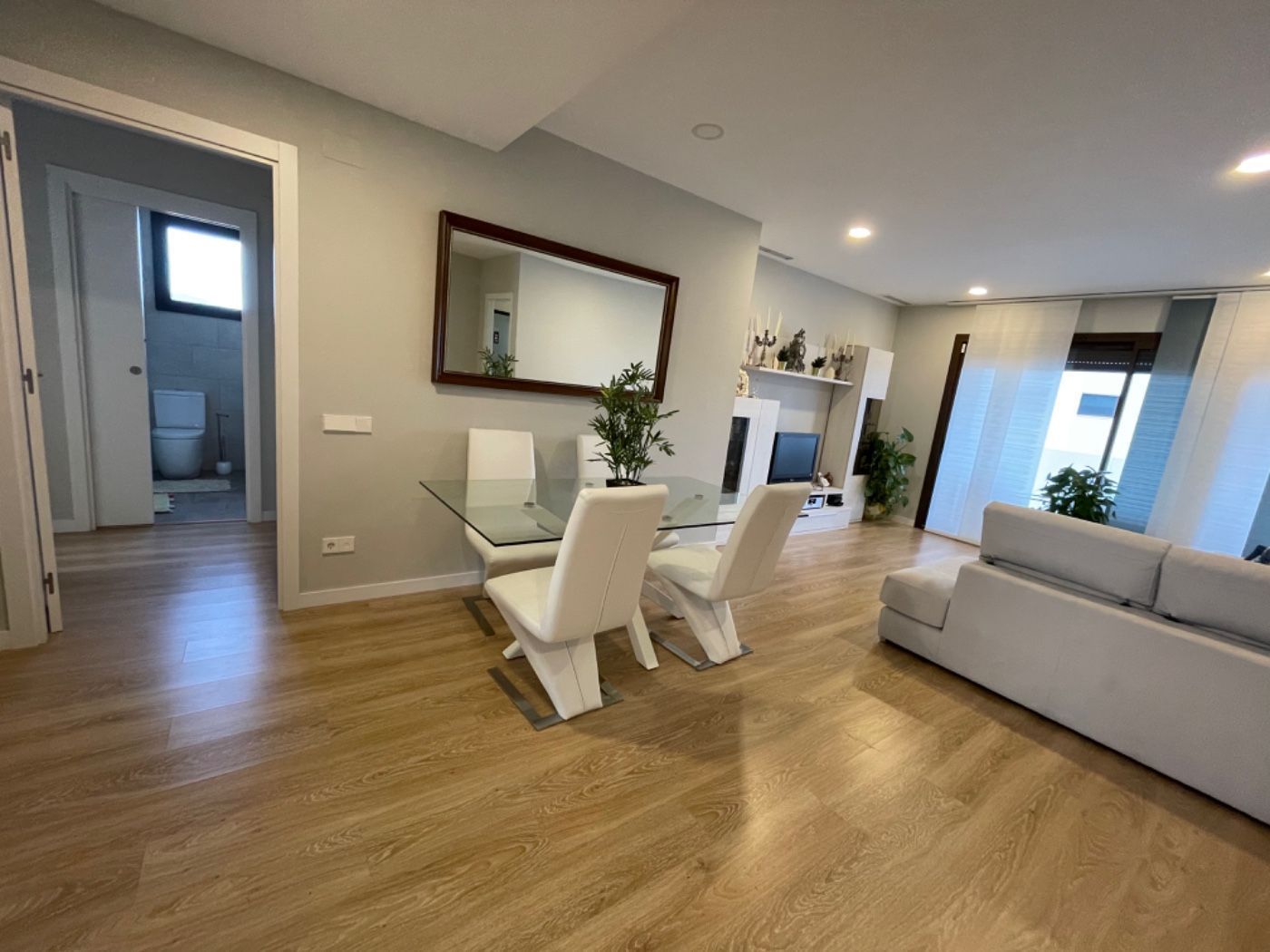 Dining room of Flat to rent in Vilanova i la Geltrú  with Air Conditioner, Heating and Terrace