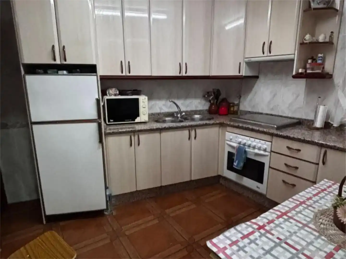 Cuina de Pis en venda en Montehermoso amb Traster i Moblat