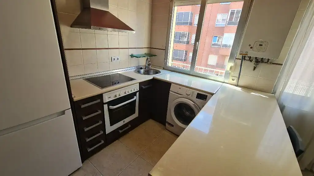 Kitchen of Duplexes for sale in  Logroño  with Heating and Furnished