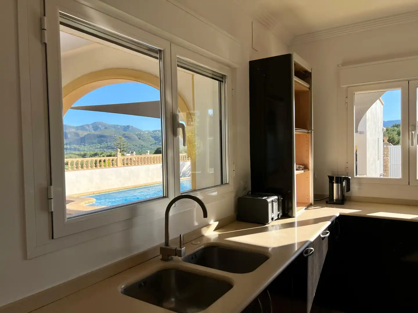 Detached house with pool for sale in Carrer de la Rosa, imagen 6