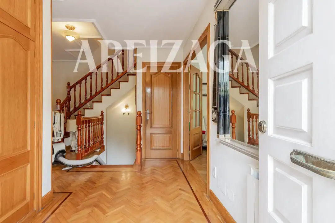 Casa o xalet en venda en Donostia - San Sebastián  amb Calefacció, Jardí privat i Terrassa