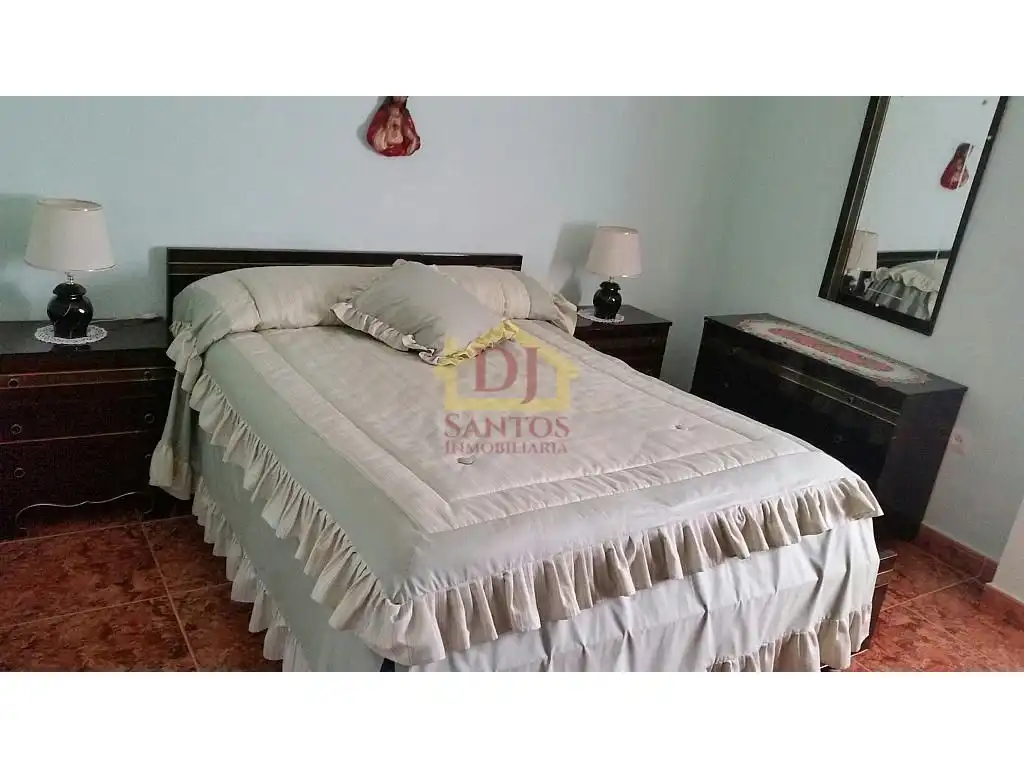 Dormitori de Casa o xalet en venda en Castellanos de Villiquera amb Calefacció, Jardí privat i Terrassa