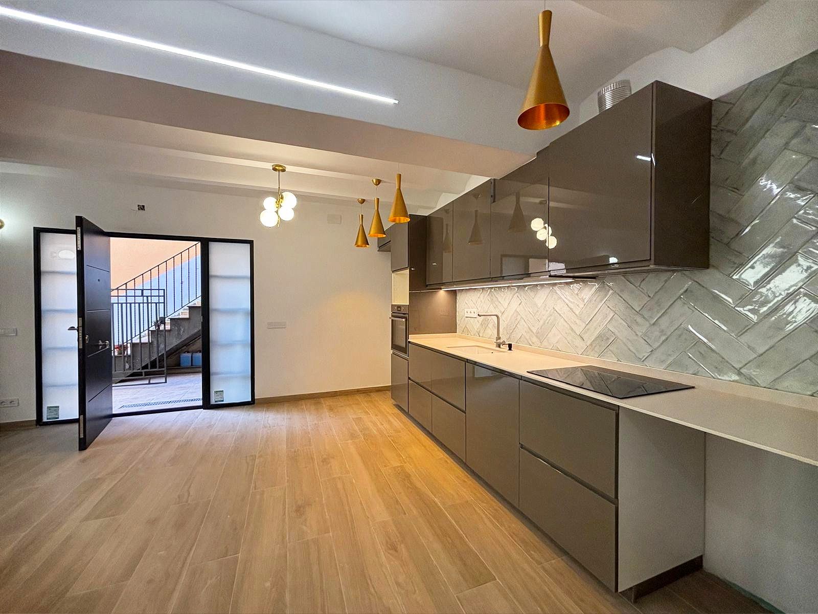 Cuina de Planta baixa en venda en Castelldefels amb Aire condicionat i Calefacció