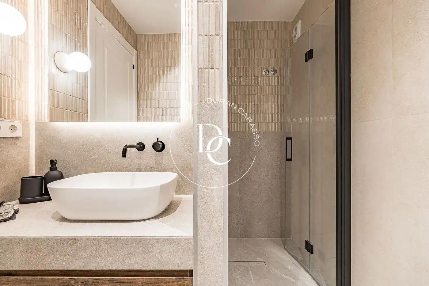 Penthouse with terrace for sale in Carrer del Rosselló, imagen 30
