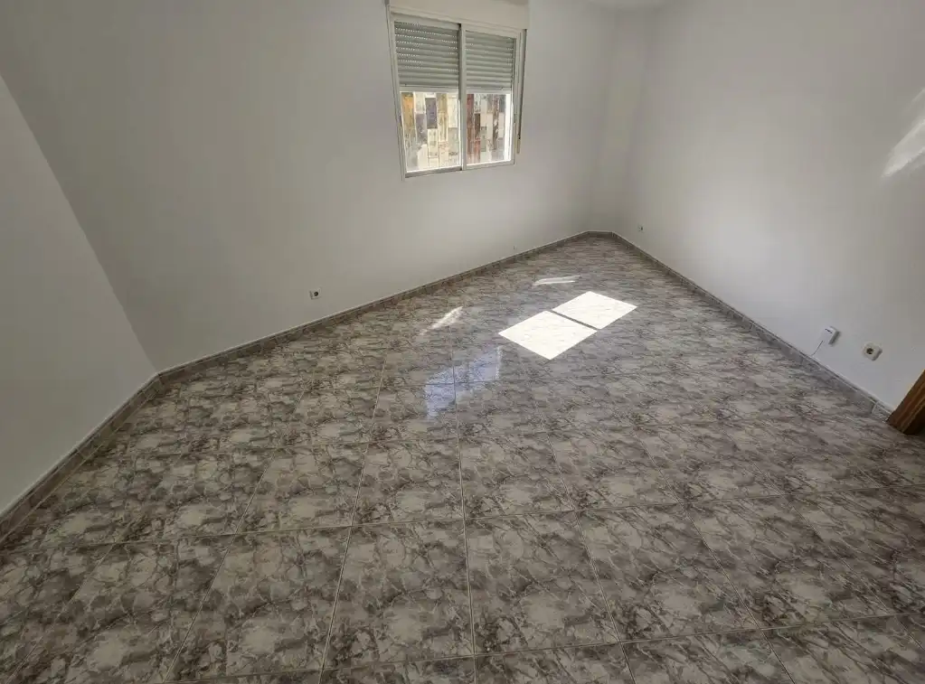 Piso en venta en Torres de la Alameda con Calefacción y Trastero