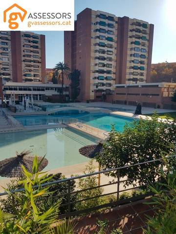 Piso en Venta en Carrer de Borgonya en La Guineueta