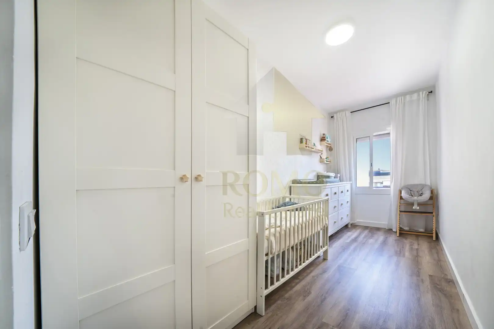 Habitación de Piso en venta en Santa Perpètua de Mogoda con Calefacción, Parquet y Balcón