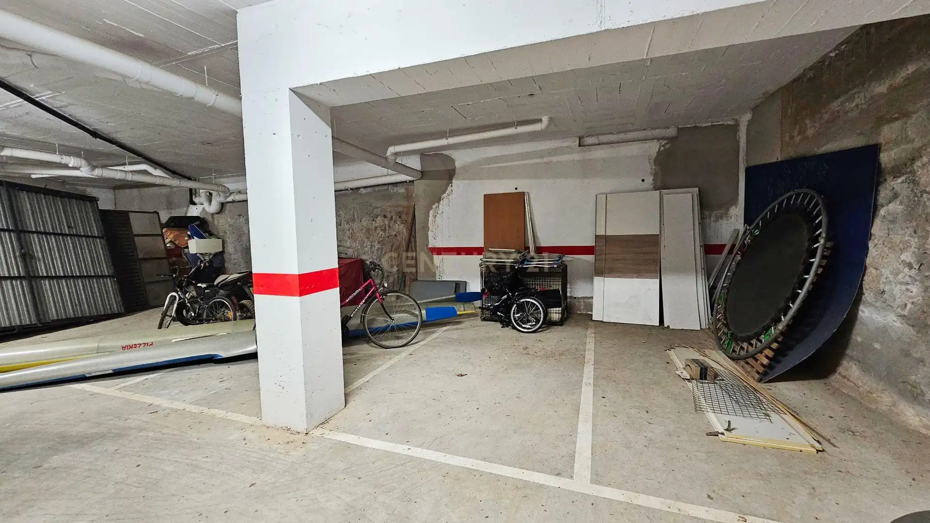 Aparcament de Apartament en venda en Llançà amb Forn, Rentadora i Microones
