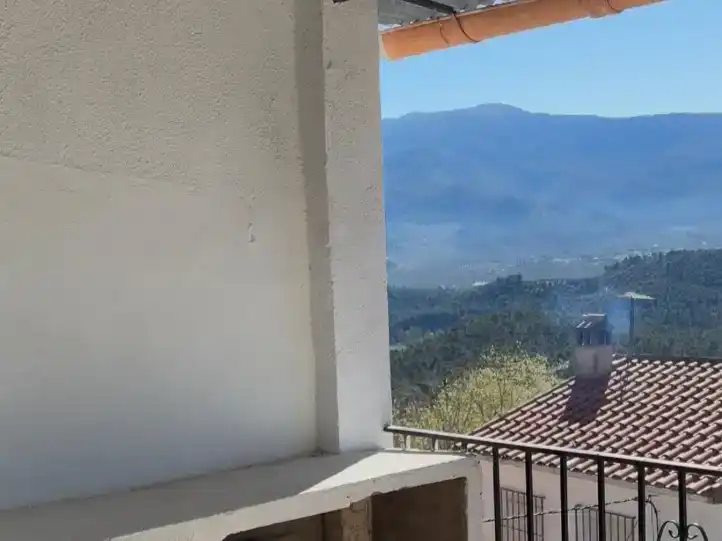 Terrassa de Casa adosada en venda en Segura de la Sierra amb Aire condicionat, Traster i Moblat