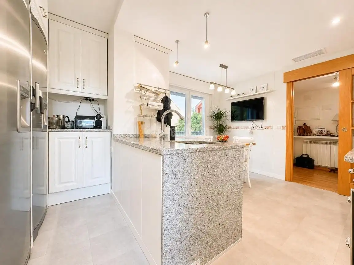 Cocina de Piso en venta en Alcalá de Henares con Aire acondicionado, Calefacción y Terraza