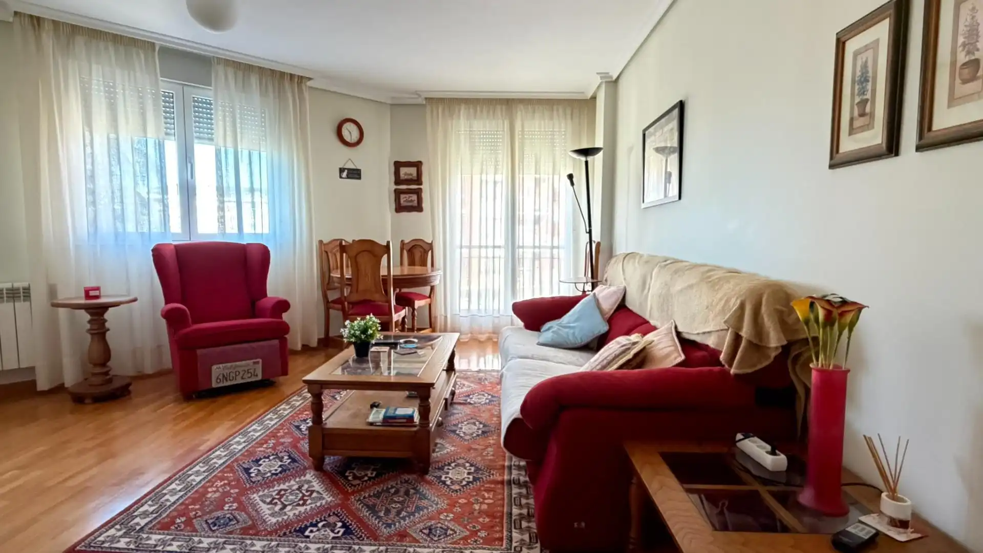 Sala de estar de Apartamento de alquiler en Ponferrada con Amueblado y Balcón