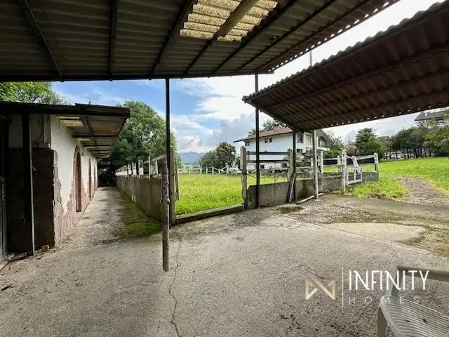 Vista exterior de Casa o chalet en venta en Lezama con Calefacción, Jardín privado y Terraza