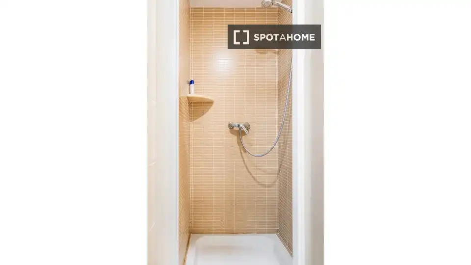 Baño de Piso de alquiler en Riba-roja de Túria con Aire acondicionado, Calefacción y Amueblado