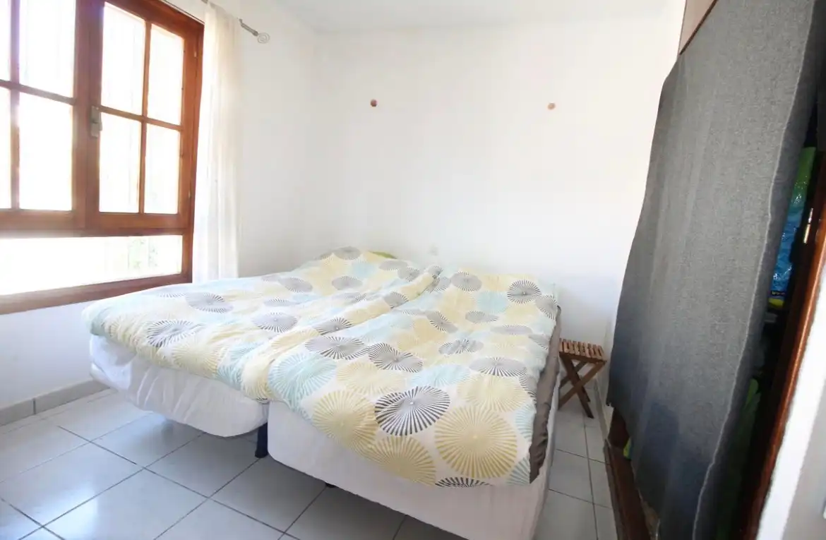 Bedroom of Flat for sale in Mijas  with Air Conditioner, Private garden and Terrace