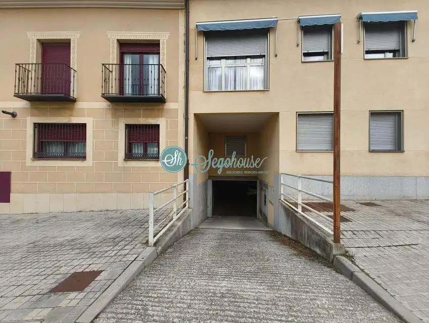Piso en venta en Torrecaballeros