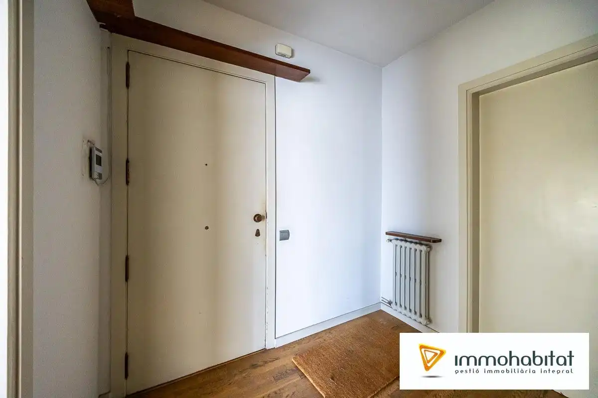 Piso en venta en Sabadell con Aire acondicionado, Calefacción y Parquet