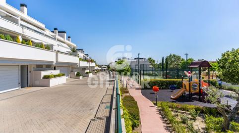 Foto 2 de Casa adosada en venta en Valdecabañas, Madrid