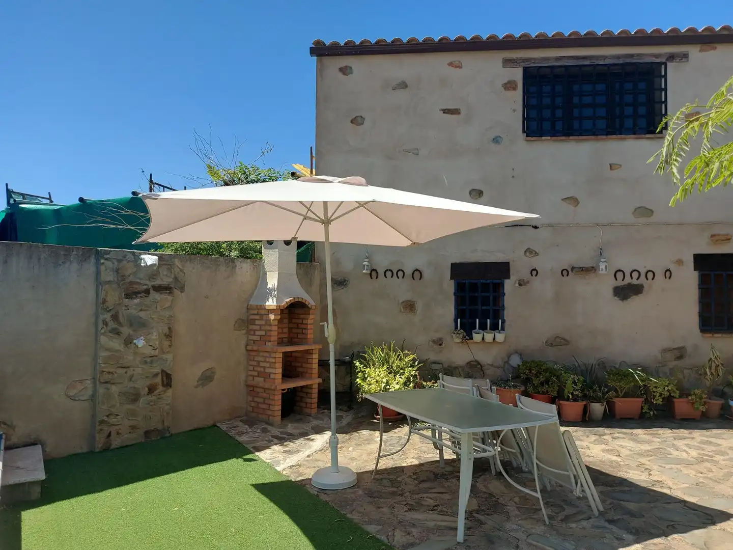 Terraza de Finca rústica en venta en San Vicente de Alcántara con Aire acondicionado, Jardín privado y Piscina