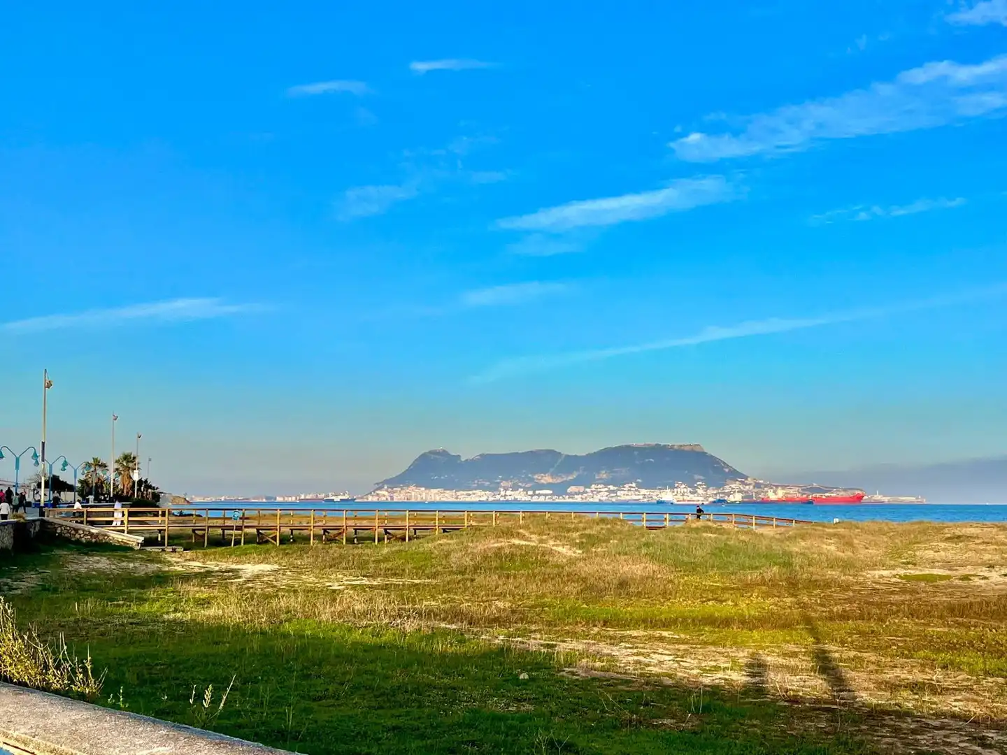 Vista exterior de Apartamento de alquiler en Algeciras con Piscina comunitaria
