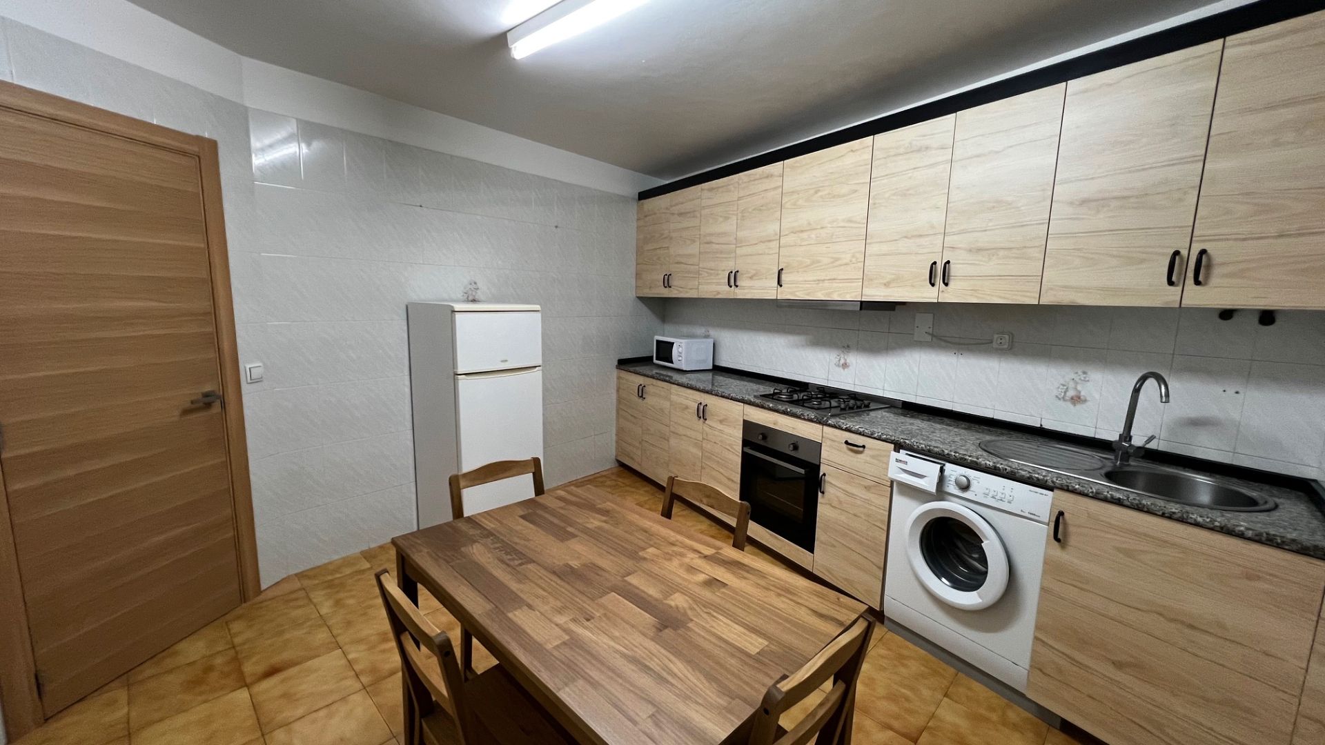 Cocina de Piso en venta en Arteixo con Calefacción, Parquet y Amueblado