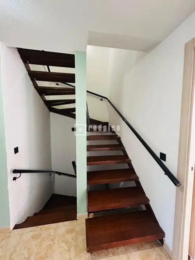 Houses for sale in Cuevas - Ilustración