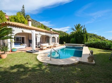 Villa avec piscine à vendre à Urb. Buenavista