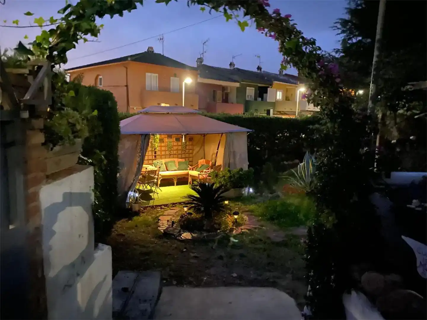 Garten von Wohnung zur Miete in Gilet mit Klimaanlage